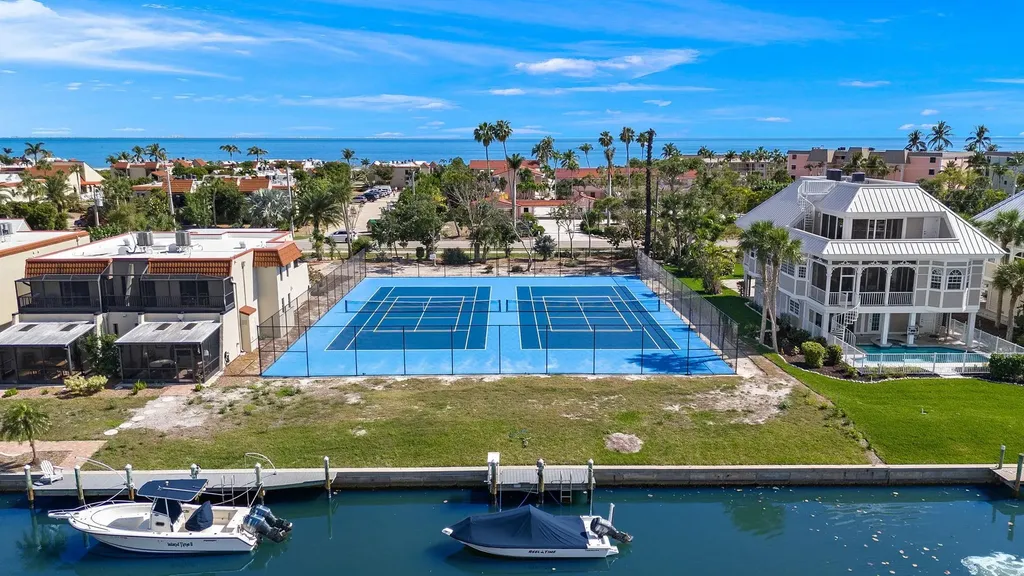 845 E Gulf Drive Sanibel FL 33957