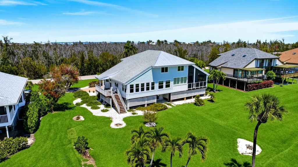 1629 Sand Castle Road Sanibel FL 33957