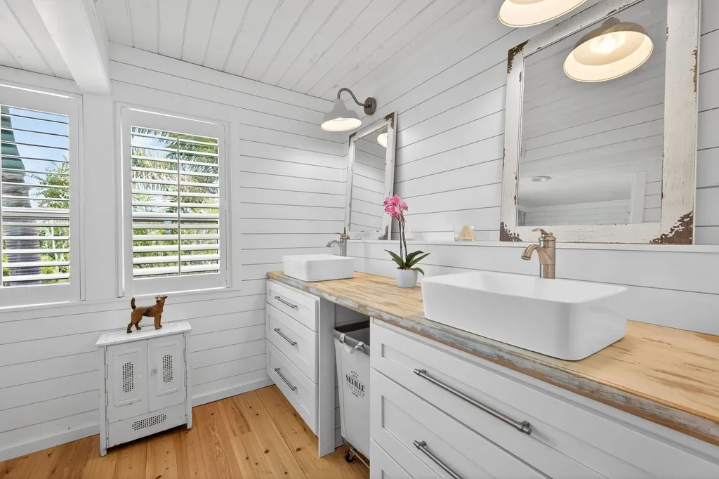 1629 Sand Castle Road Sanibel FL 33957