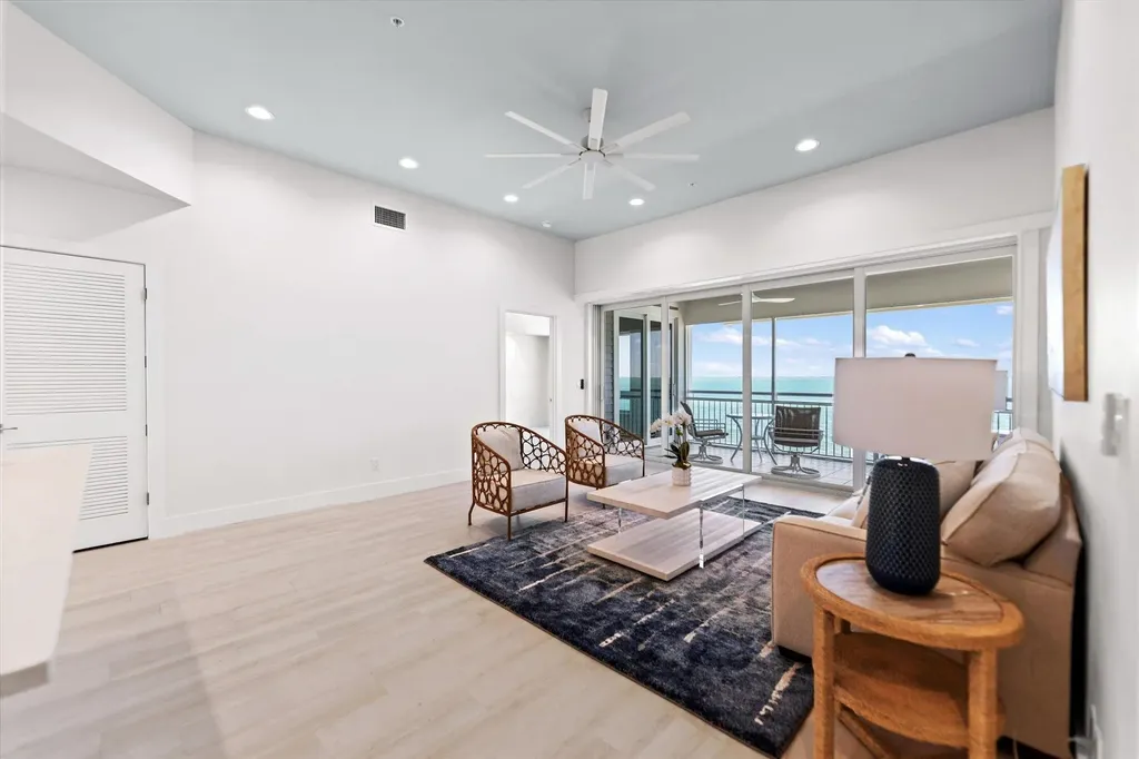 1256 S Seas Plantation Road Captiva FL 33924