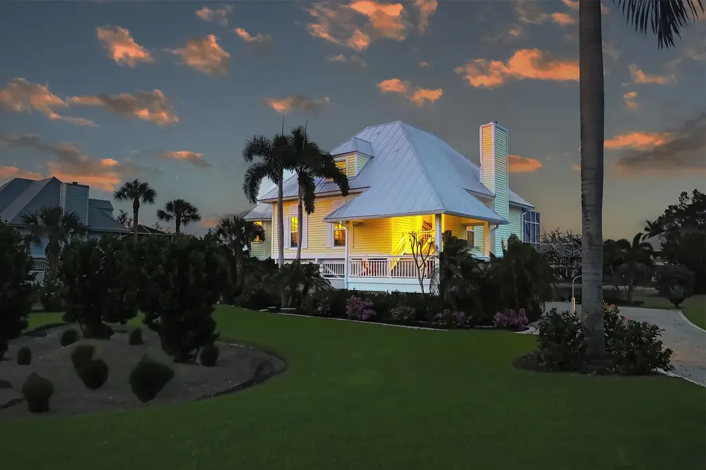 246 Christofer Court Sanibel FL 33957