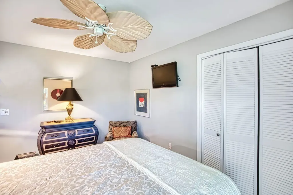 246 Christofer Court Sanibel FL 33957