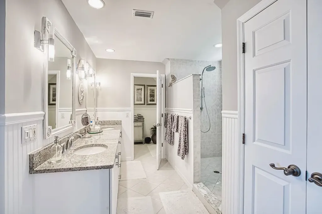 246 Christofer Court Sanibel FL 33957