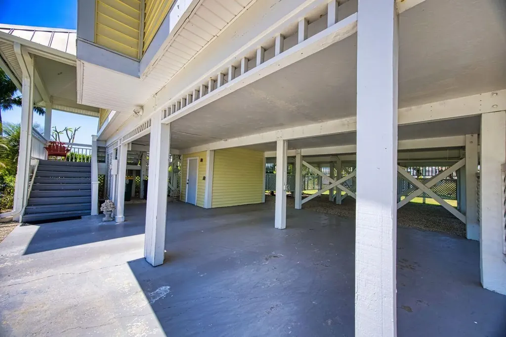 246 Christofer Court Sanibel FL 33957