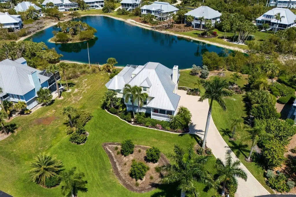 246 Christofer Court Sanibel FL 33957