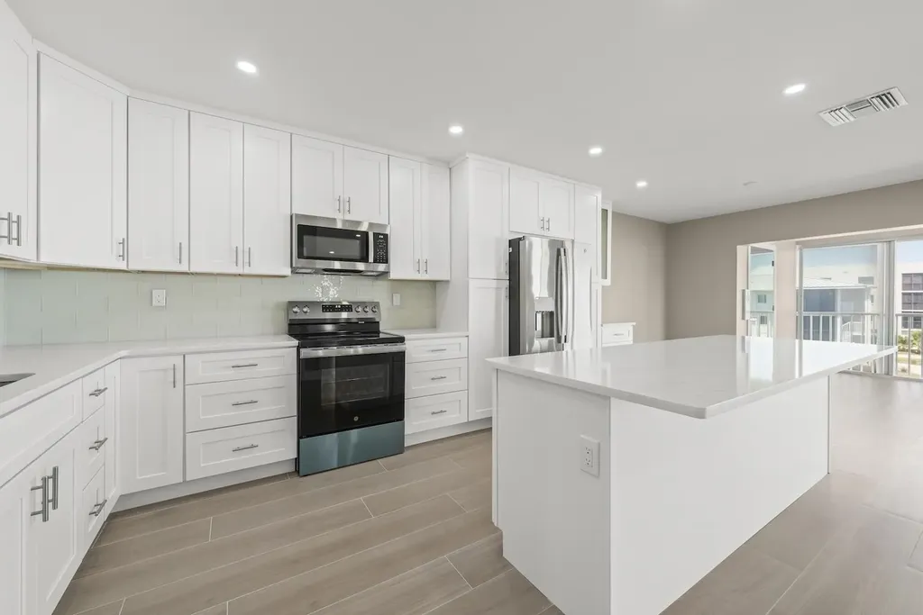 1341 Middle Gulf Drive Sanibel FL 33957