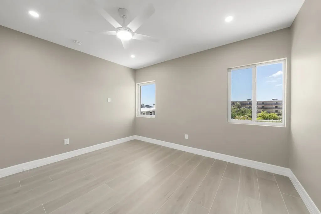 1341 Middle Gulf Drive Sanibel FL 33957