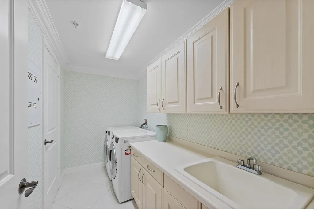 14300 Riva Del Lago Drive Fort Myers FL 33907