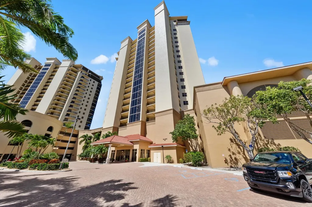 14300 Riva Del Lago Drive Fort Myers FL 33907