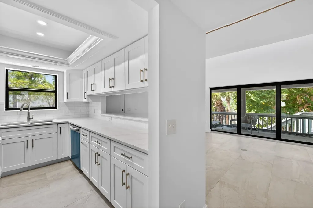745 Cardium Street Sanibel FL 33957