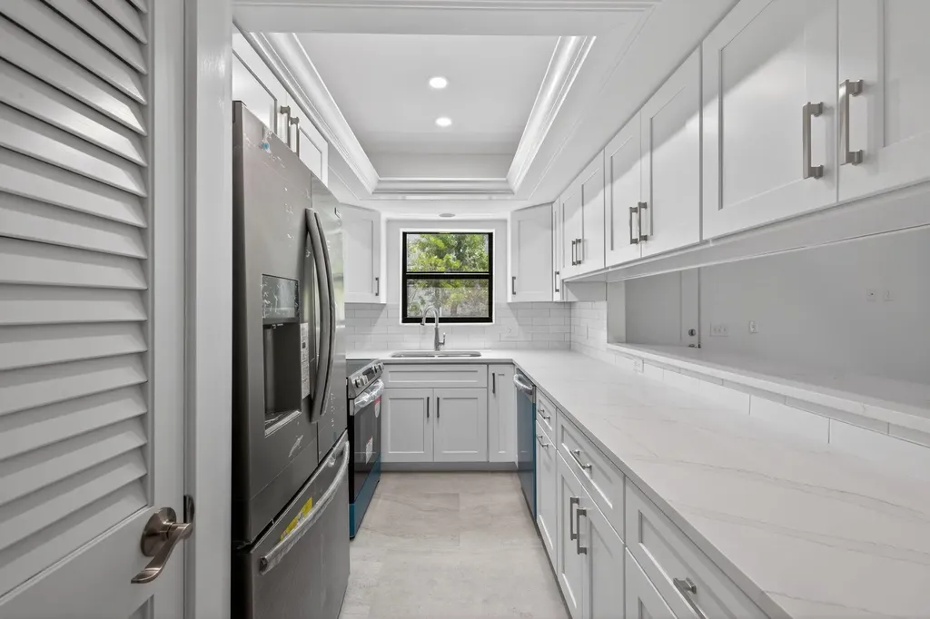745 Cardium Street Sanibel FL 33957