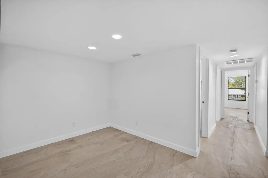 745 Cardium Street Sanibel FL 33957