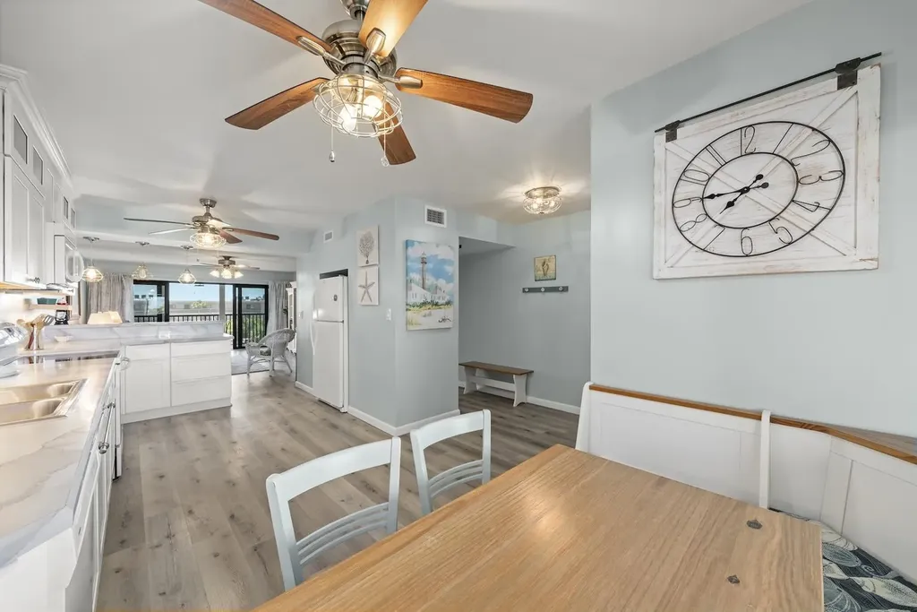 1440 Middle Gulf Drive Sanibel FL 33957-4204