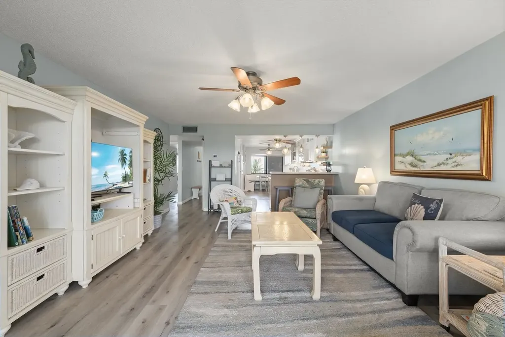 1440 Middle Gulf Drive Sanibel FL 33957-4204
