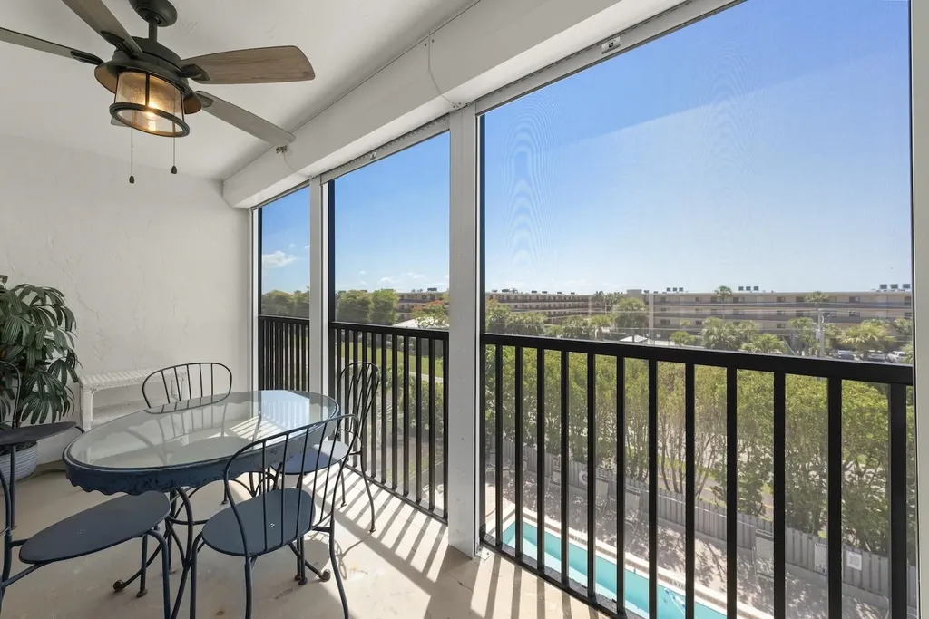 1440 Middle Gulf Drive Sanibel FL 33957-4204