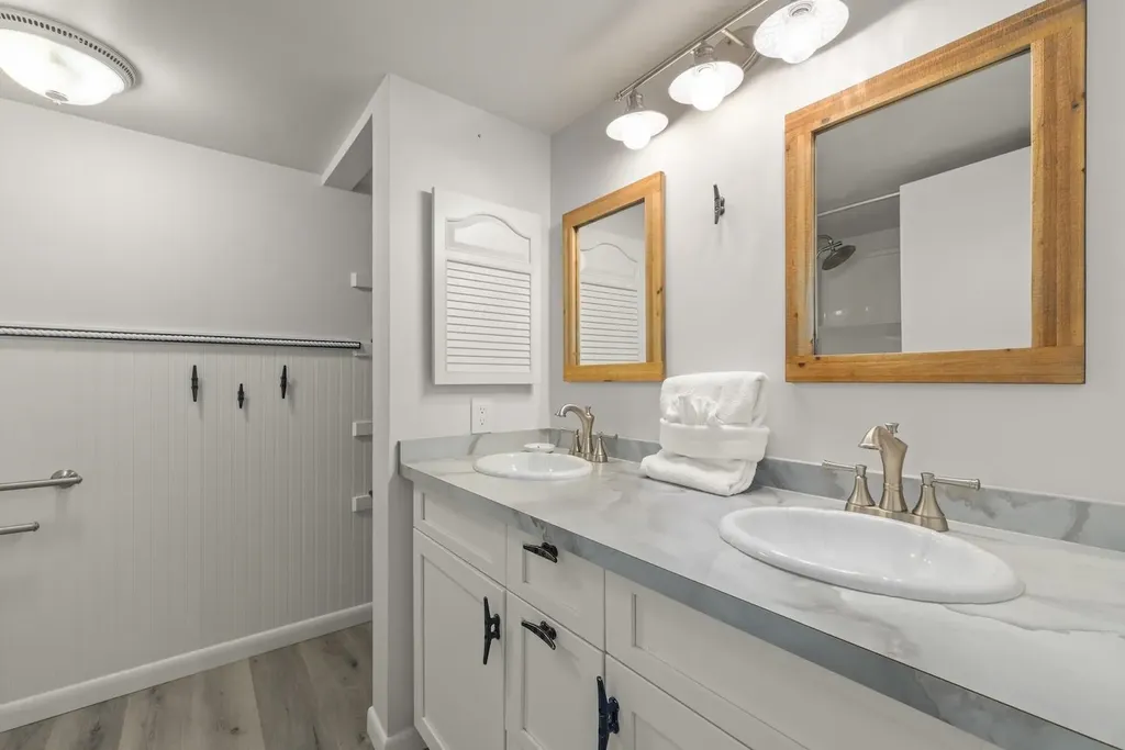 1440 Middle Gulf Drive Sanibel FL 33957-4204