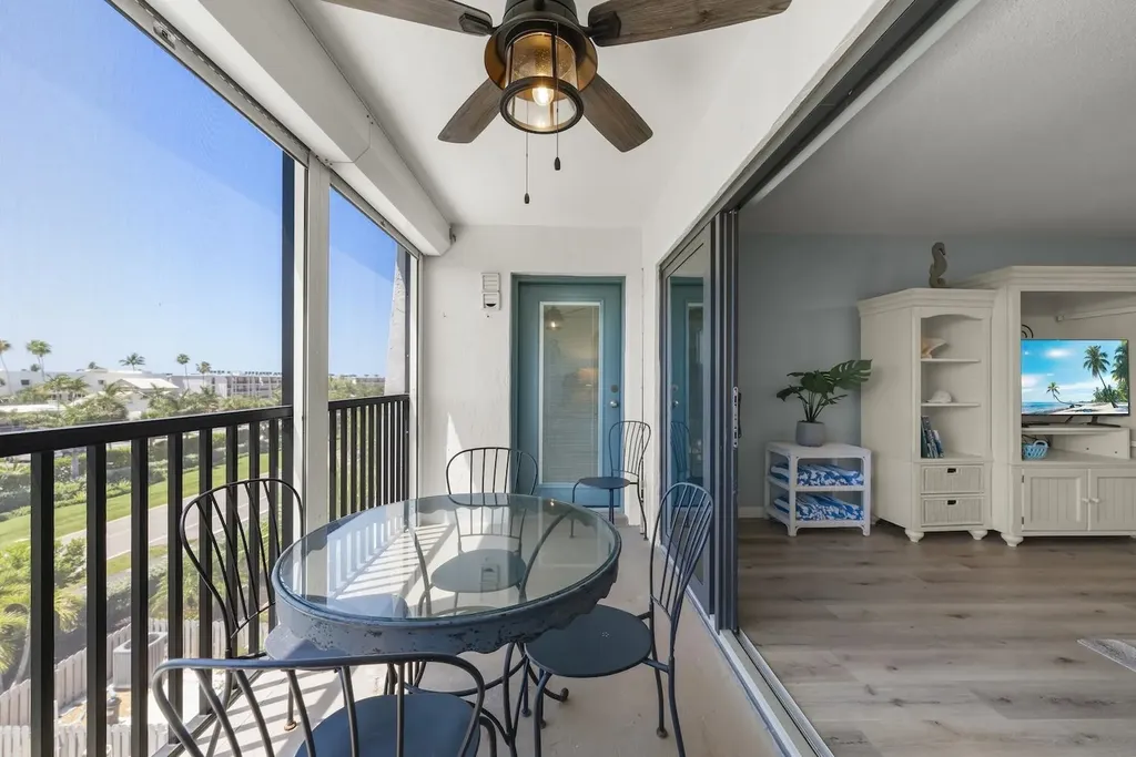 1440 Middle Gulf Drive Sanibel FL 33957-4204