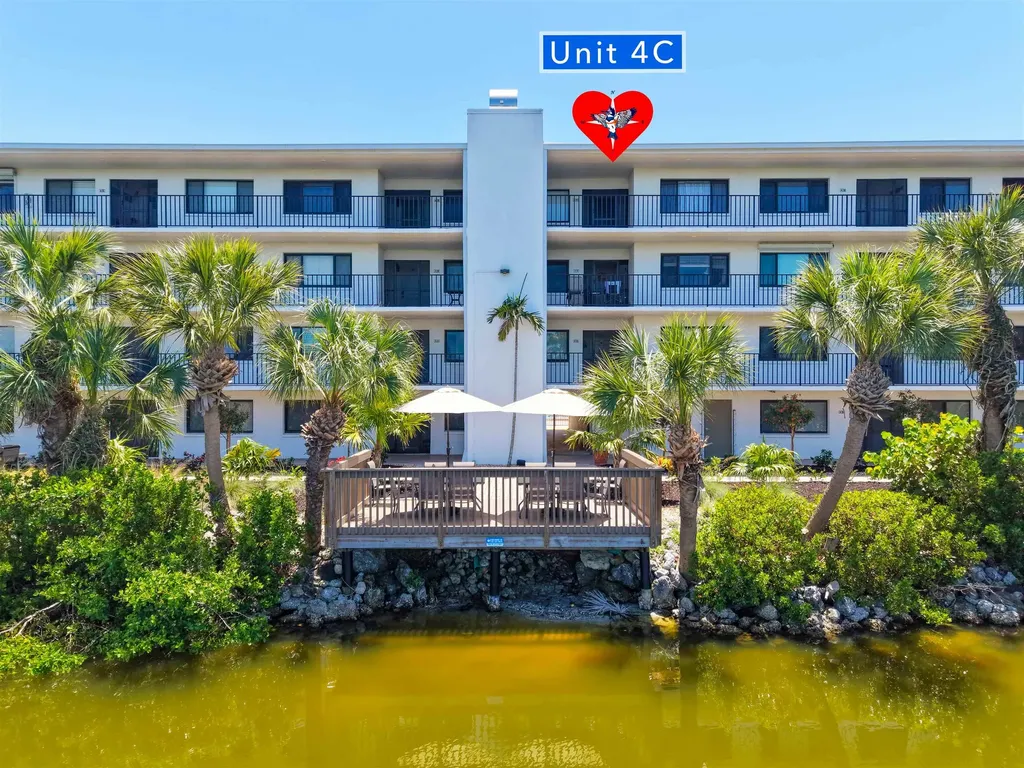 1440 Middle Gulf Drive Sanibel FL 33957-4204