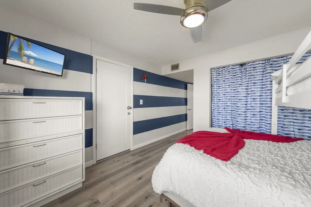 1440 Middle Gulf Drive Sanibel FL 33957-4204