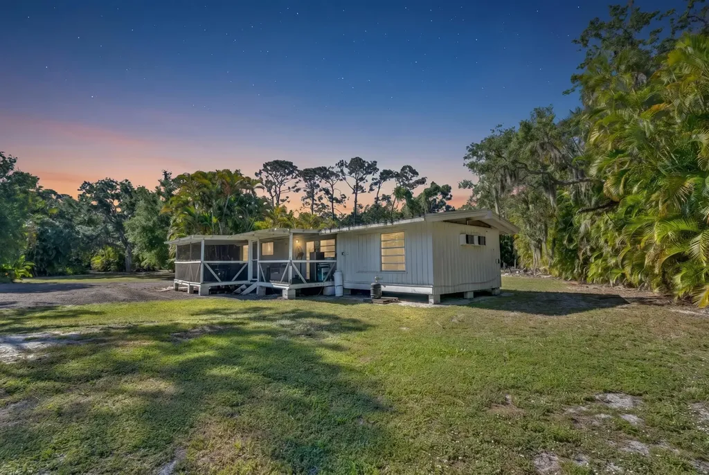 2212 River Pine Fort Myers FL 33905
