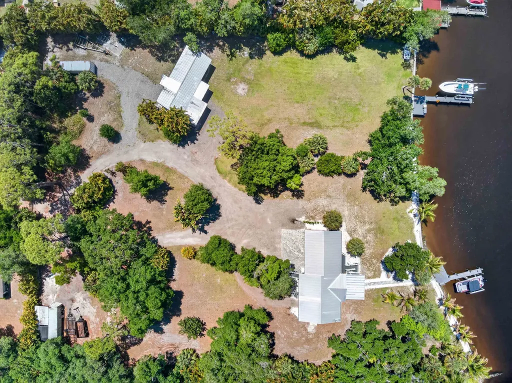 2212 River Pine Fort Myers FL 33905