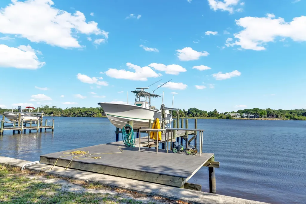 2212 River Pine Fort Myers FL 33905