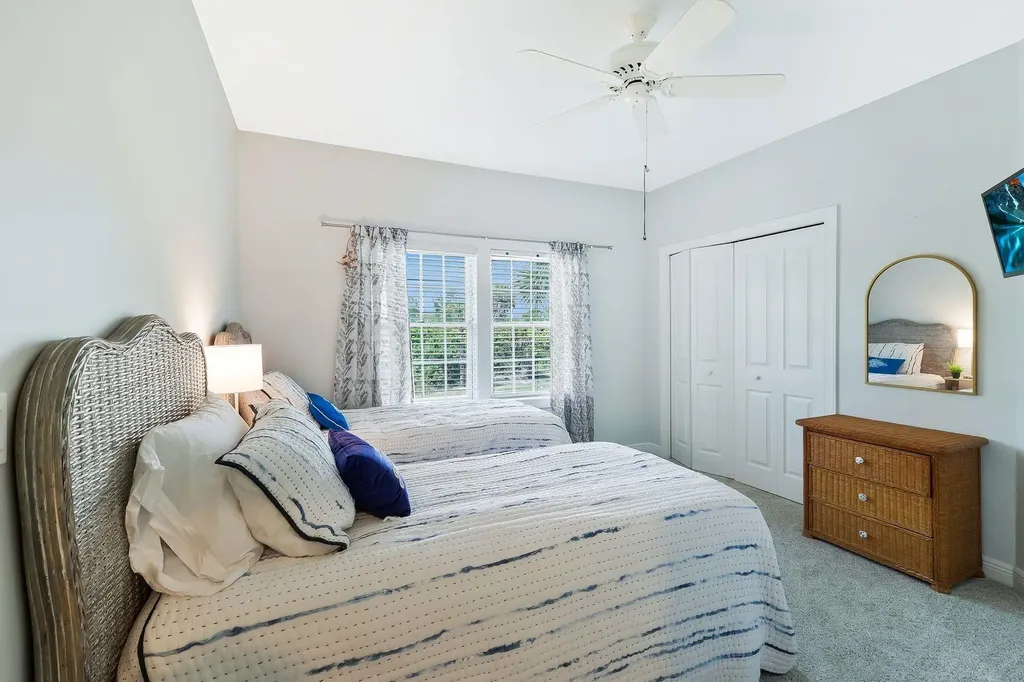 2130 Sunset Circle Sanibel FL 33957