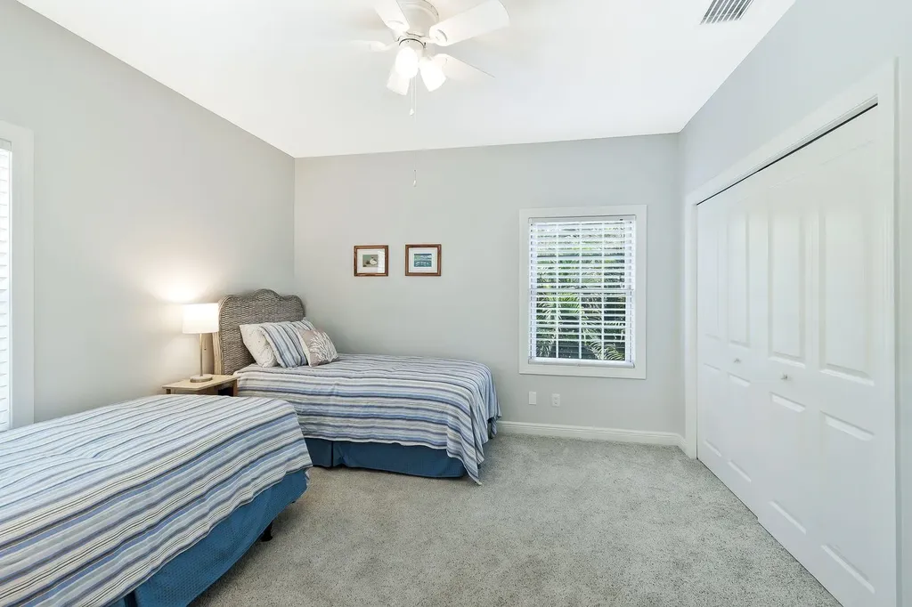 2130 Sunset Circle Sanibel FL 33957