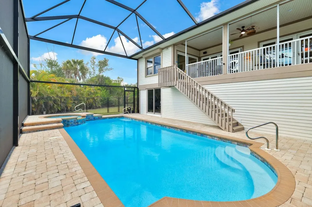 2130 Sunset Circle Sanibel FL 33957