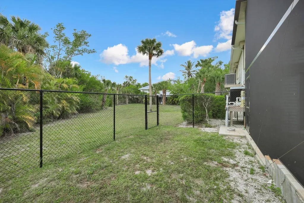 2130 Sunset Circle Sanibel FL 33957