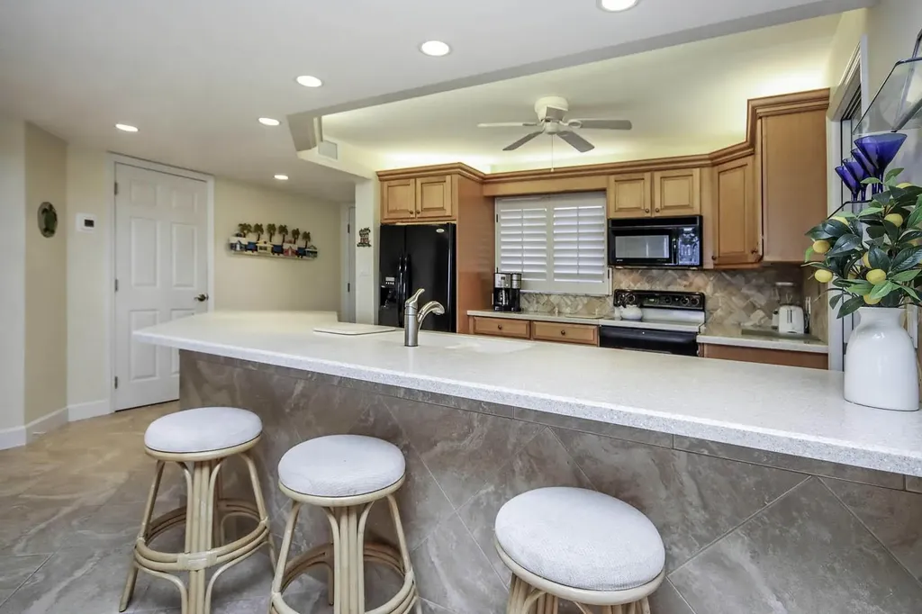 1401 Middle Gulf Drive Sanibel FL 33957