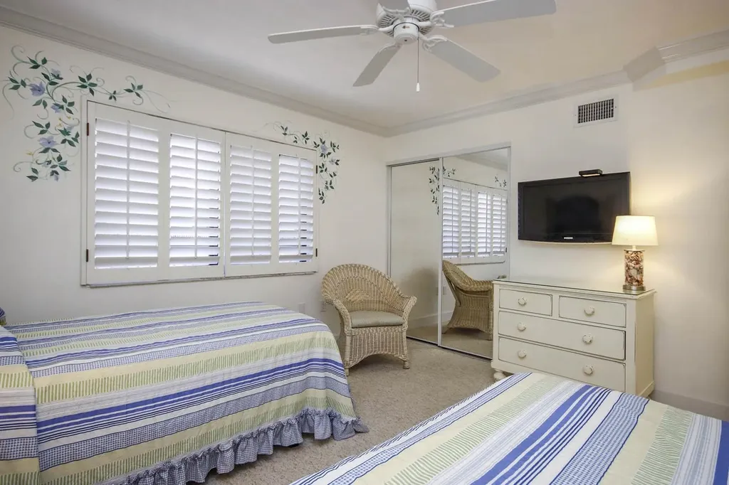 1401 Middle Gulf Drive Sanibel FL 33957