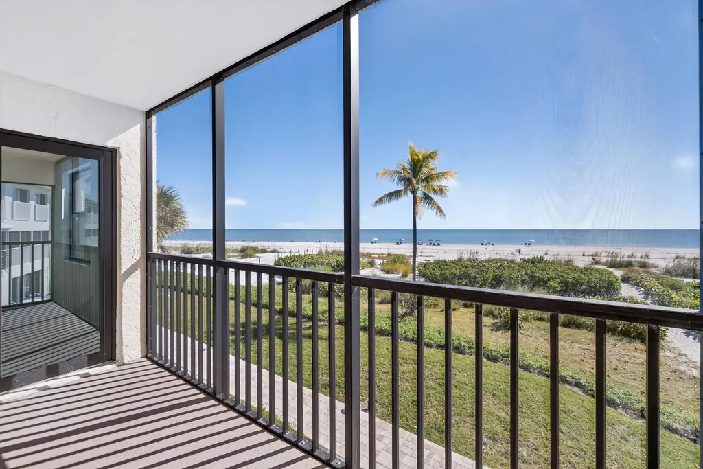 2230 Camino Del Mar Drive Sanibel FL 33957