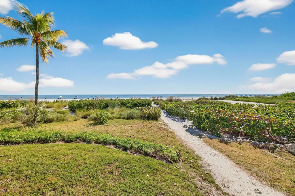2230 Camino Del Mar Drive Sanibel FL 33957