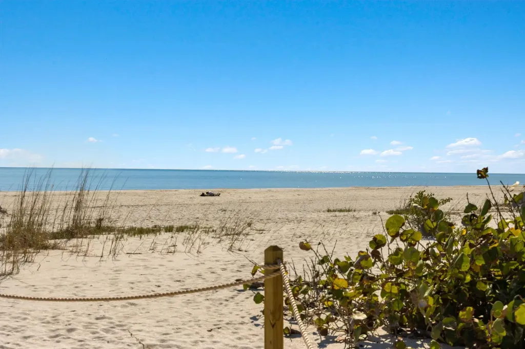 2230 Camino Del Mar Drive Sanibel FL 33957