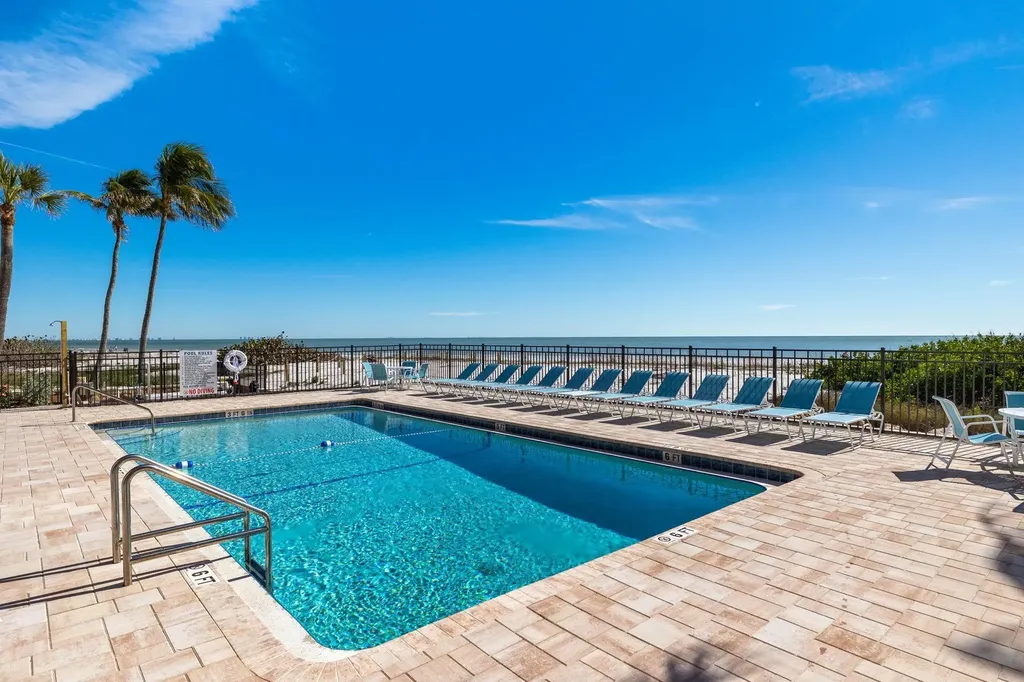 2230 Camino Del Mar Drive Sanibel FL 33957