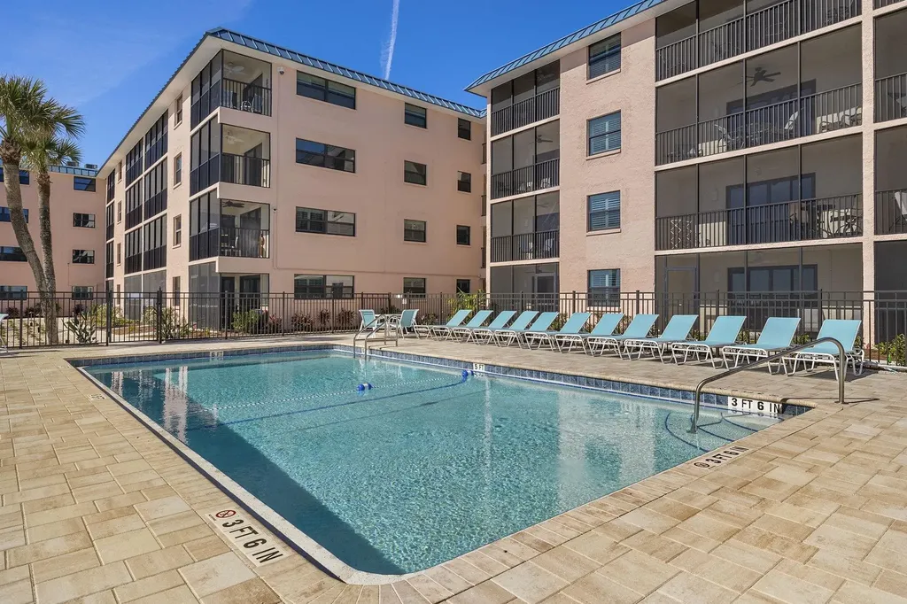 2230 Camino Del Mar Drive Sanibel FL 33957