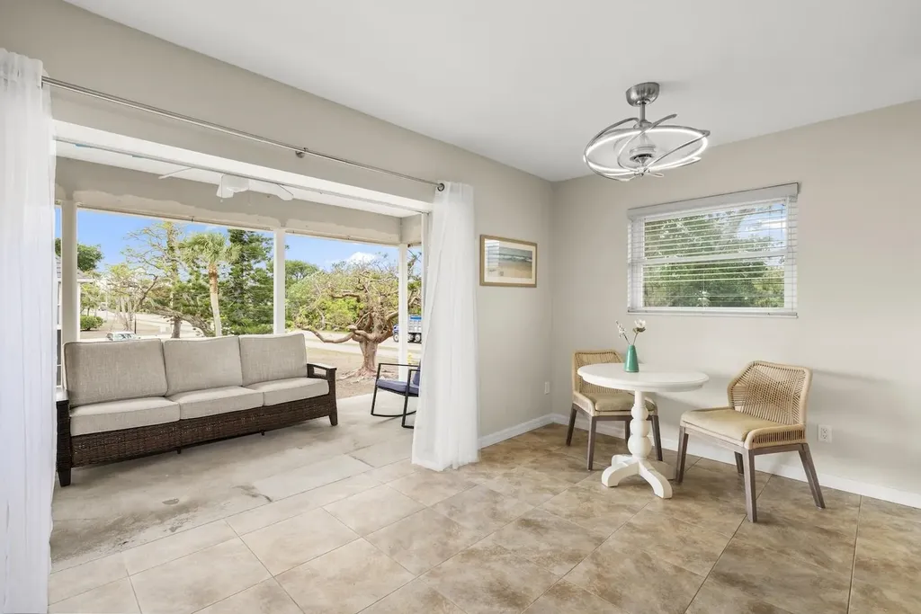 601 Periwinkle Way Sanibel FL 33957