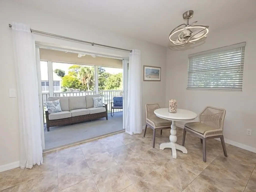 601 Periwinkle Way Sanibel FL 33957