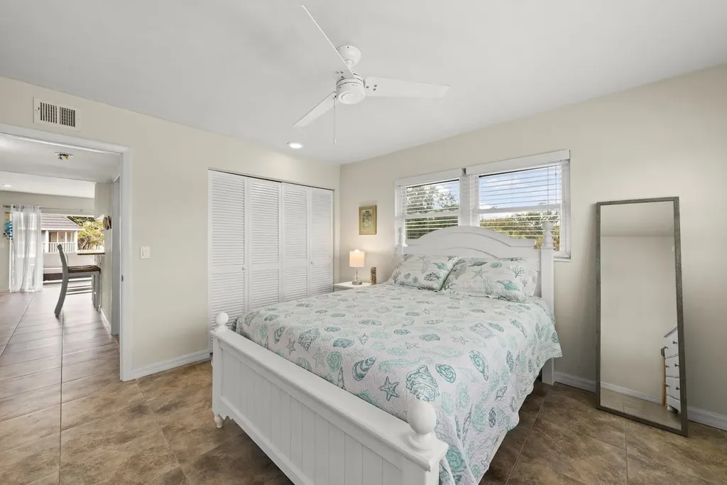 601 Periwinkle Way Sanibel FL 33957