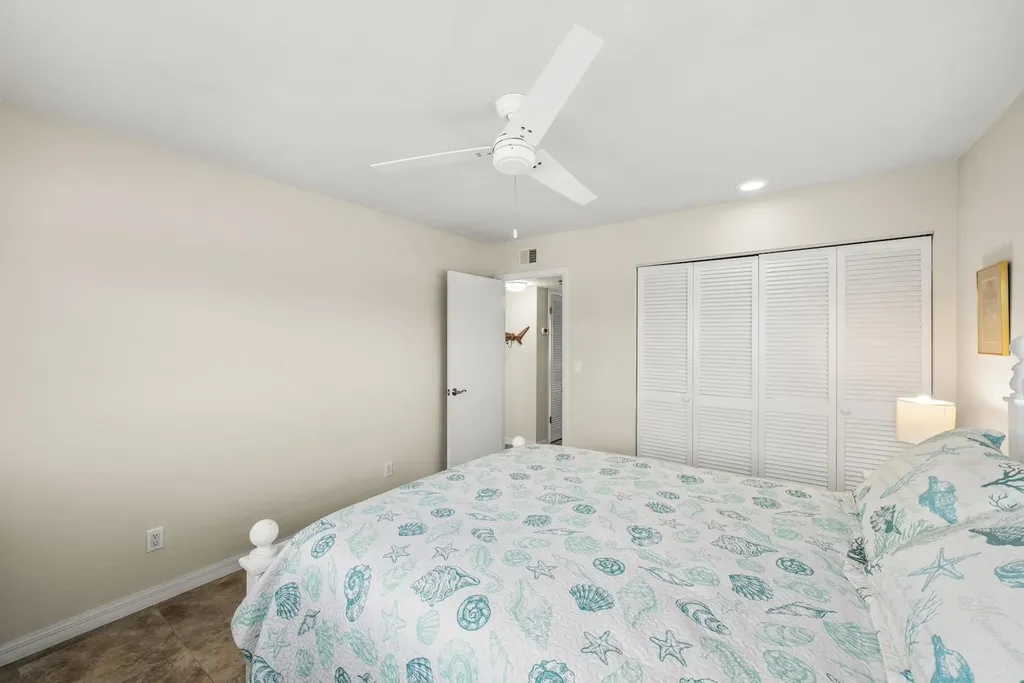 601 Periwinkle Way Sanibel FL 33957