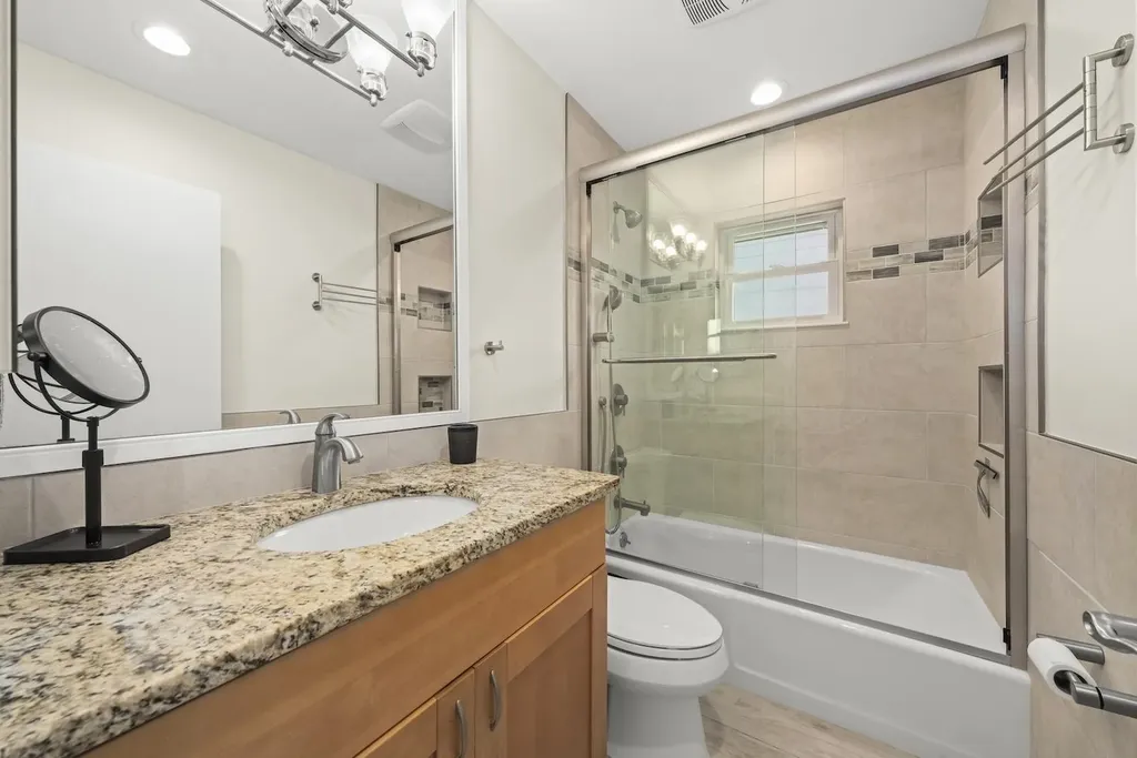 601 Periwinkle Way Sanibel FL 33957