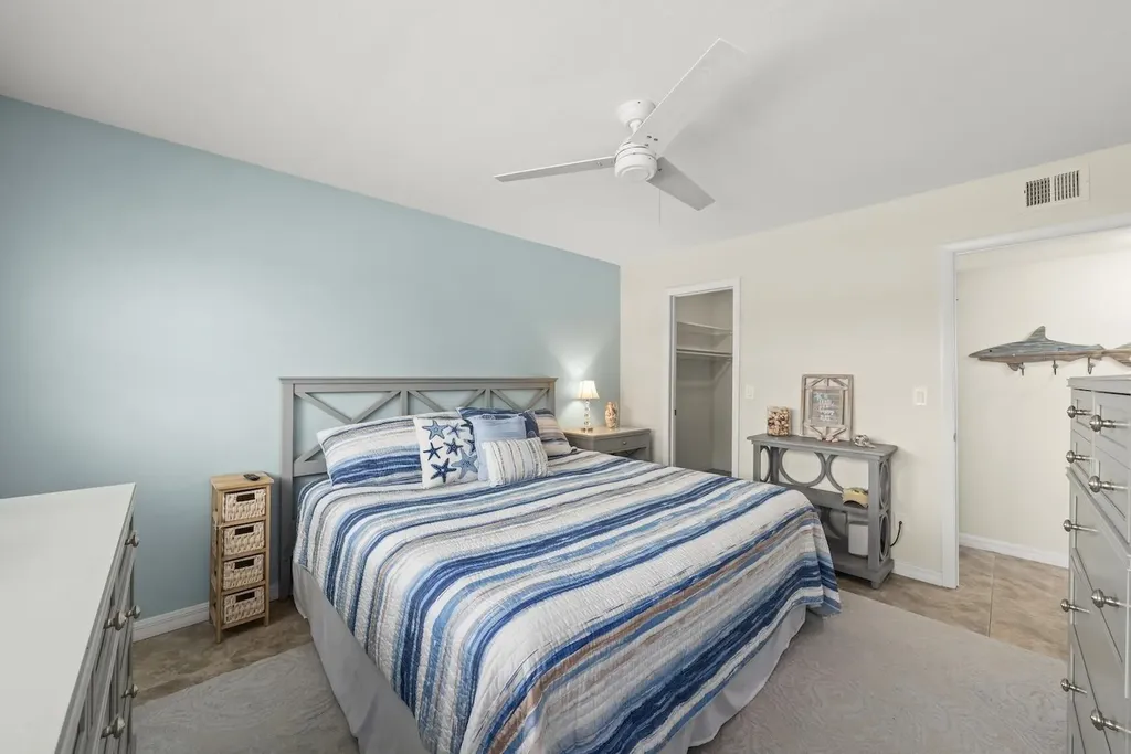 601 Periwinkle Way Sanibel FL 33957