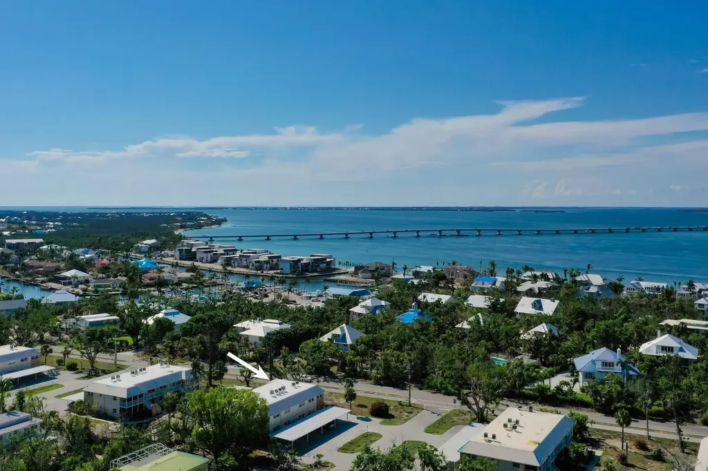 601 Periwinkle Way Sanibel FL 33957