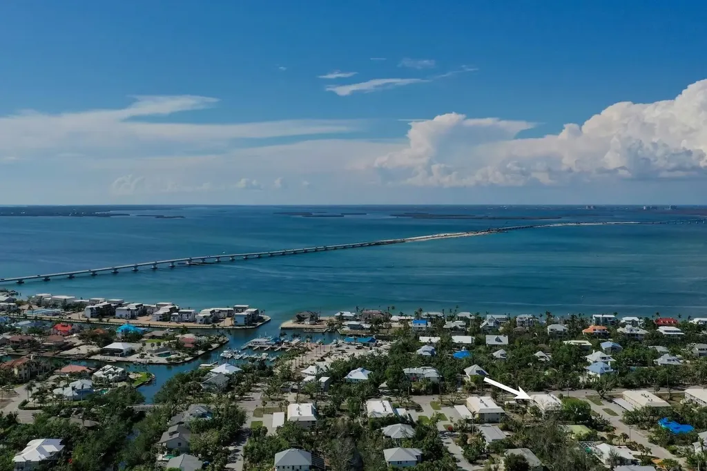 601 Periwinkle Way Sanibel FL 33957