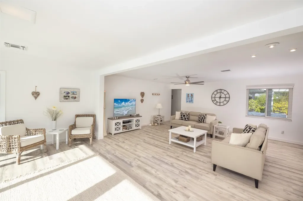 4639 Brainard Bayou Road Sanibel FL 33957