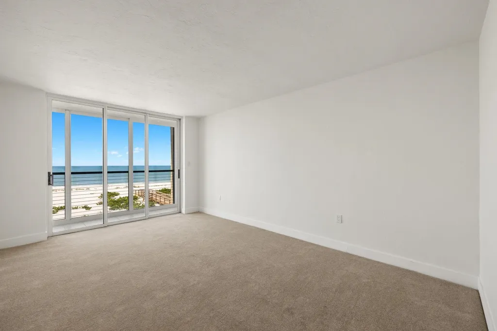 2915 W Gulf Drive Sanibel FL 33957