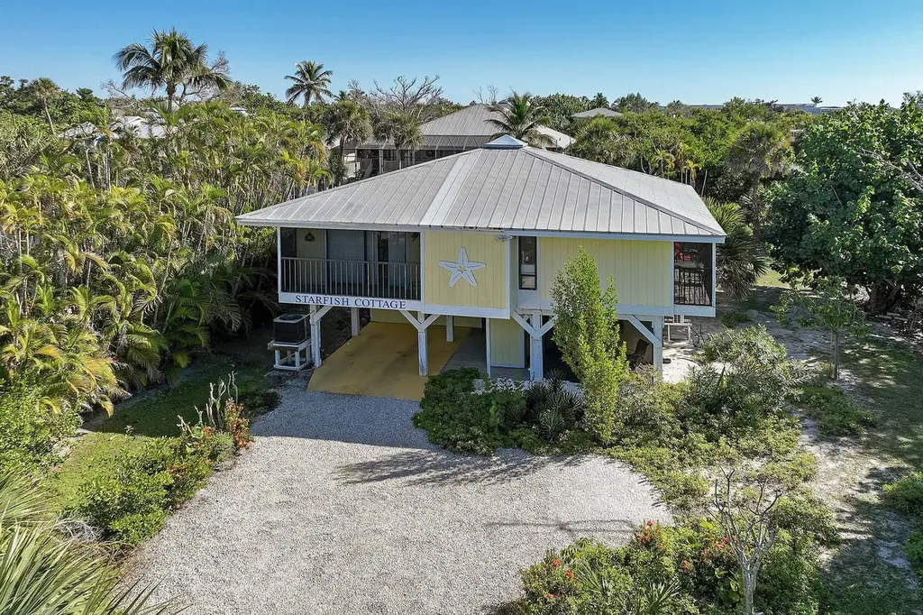 662 Donax Street Sanibel FL 33957