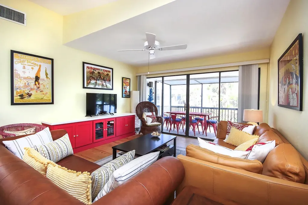 662 Donax Street Sanibel FL 33957