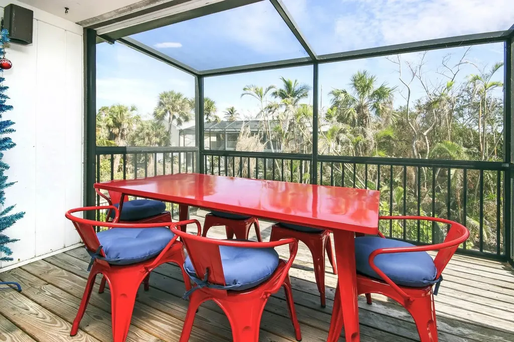 662 Donax Street Sanibel FL 33957